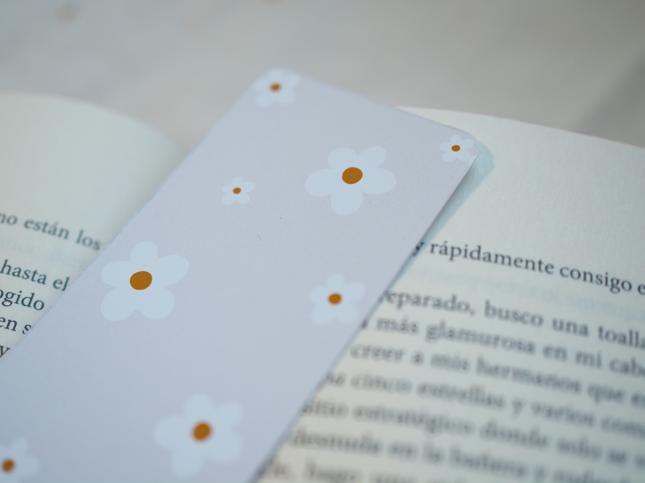 Marcapáginas de papel margaritas - 3