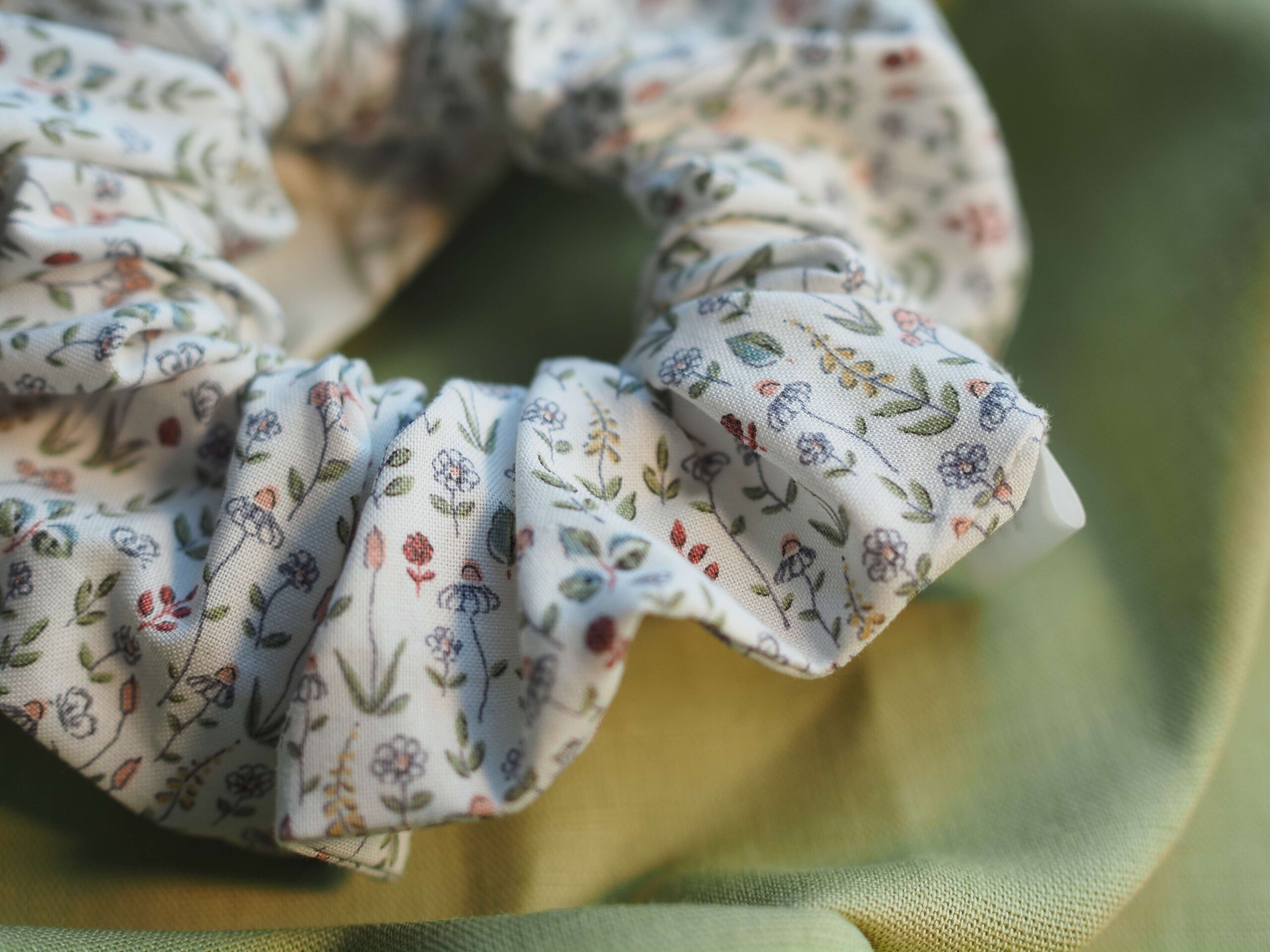 Scrunchie flores silvestres - 3